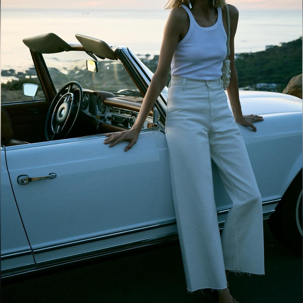 White High Waisted Jeans